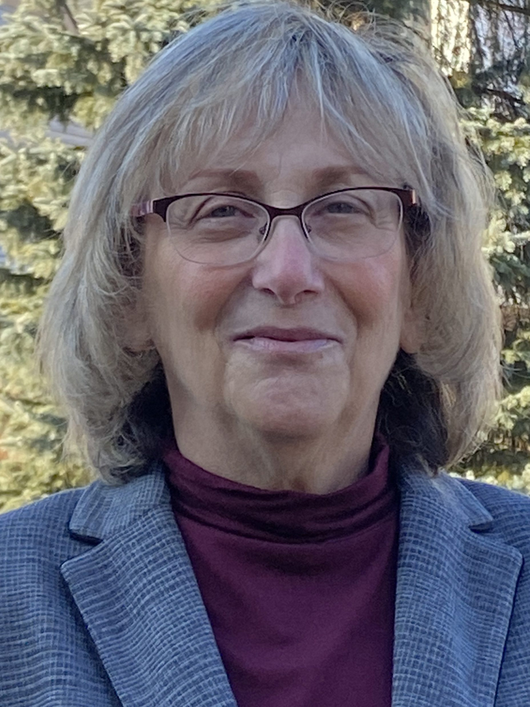 Lisa Metler Headshot